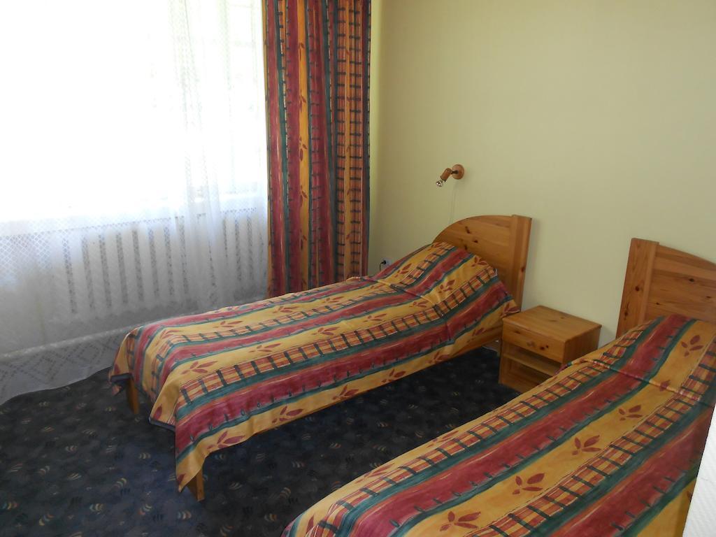 Kuivoja Holiday Center Loksa Phòng bức ảnh
